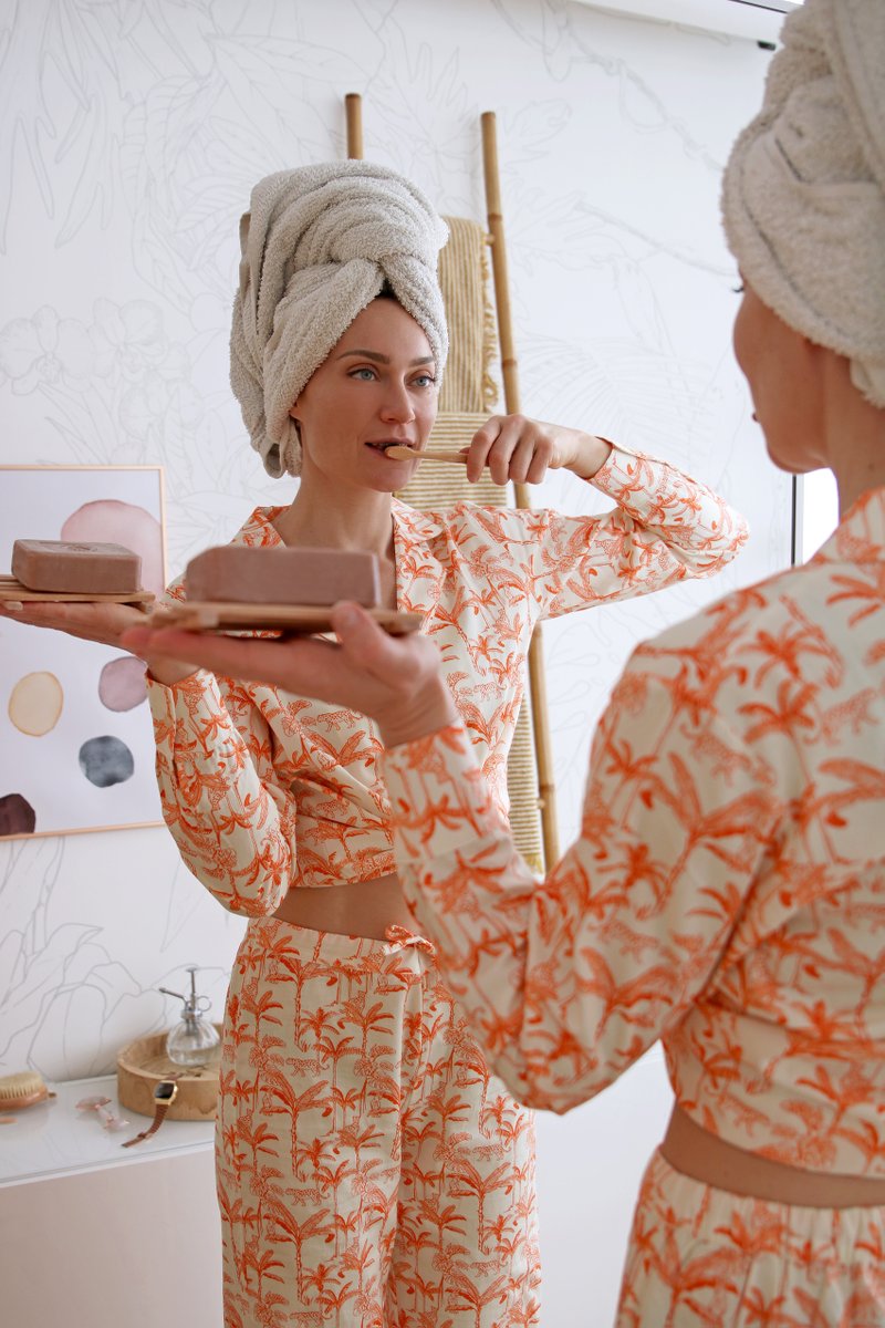 🧼 Un porte-savon avec vos brosses à dents usagées ?

💡 C'est le #DIY que nous propose de réaliser Artlex à l'approche de la journée du #recyclage ! Une idée créative pour donner une nouvelle vie à ses brosses à dents.

➡️ Pour le tuto vidéo, RDV sur : instagram.com/p/CbF84_UKobO