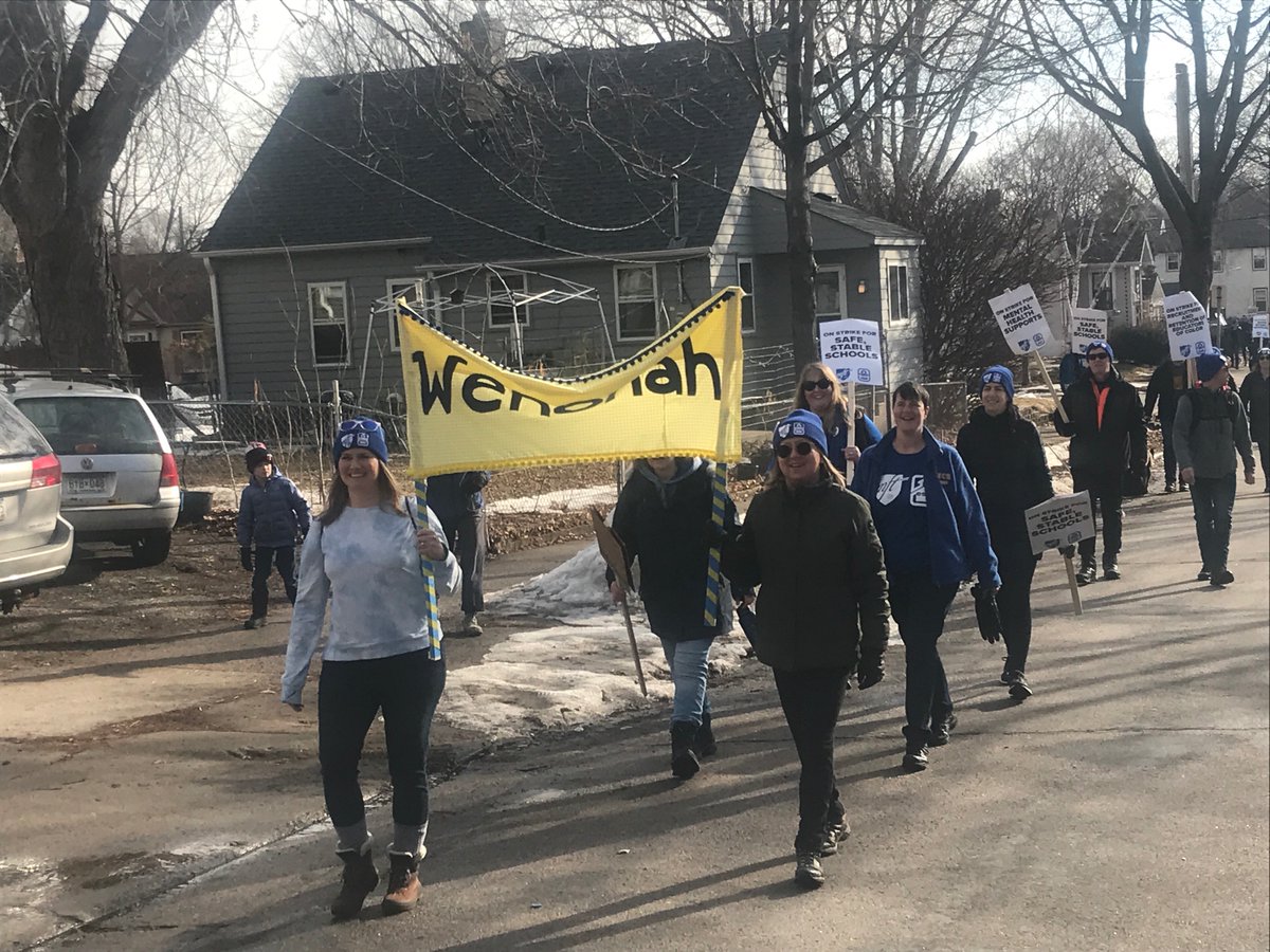 ElectionRyan's tweet photo. #Wenonah &amp; #keewaydin #onstrike https://t.co/W7f1ETP7OV