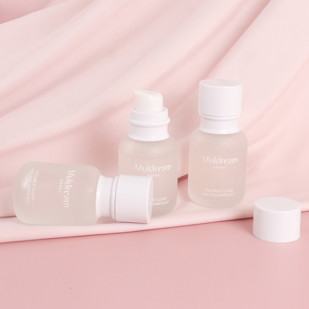 Liefessentials's tweet image. Muldream trouble clear ampoule contains mild acid, AHA &amp;amp; PHA, to gently exfoliate the skin and remove dead cells✨