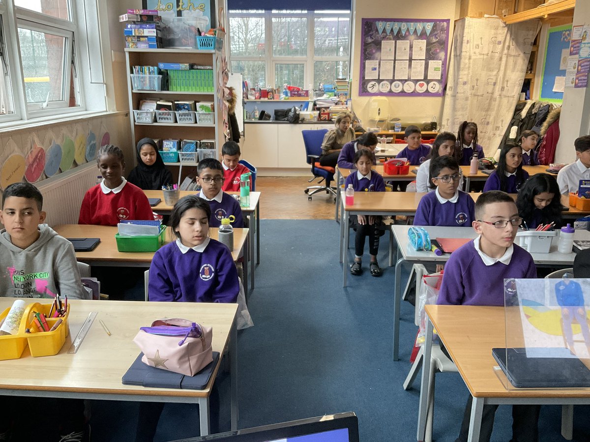 A bit of #FOFBOCNOF to end our day in Aquamarine #comicrelief