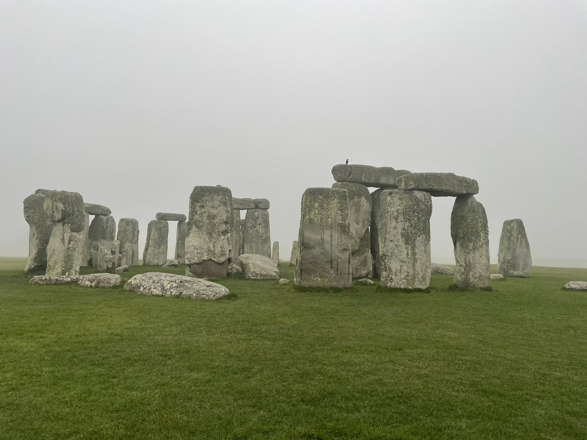 The sun might not always shine but the stones of Stonehenge look magnificent whatever the weather. With a lovely American family of five we had another great day today.
#timeforwiltshire #GreatWestWay