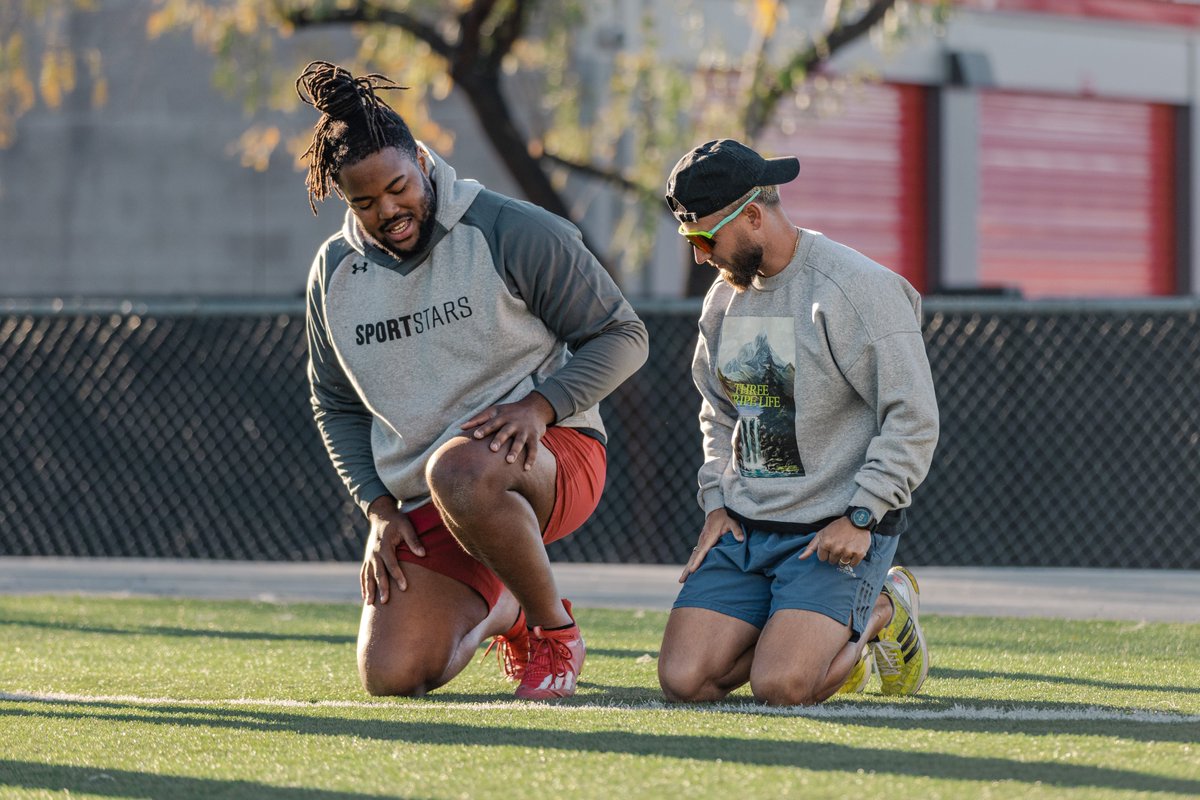 Our NFL Combine &amp; Pro Day lead, Nic Hill, has our athletes #ExosReady at our headquarters in Phoenix, Arizona en route to achieving their dream in late April at the #NFLDraft in Las Vegas ➡️ abc15.com/sports/athlete… 

✏️: <a href="/cpolom/">Cameron Polom ABC</a> <a href="/abc15/">ABC15 Arizona</a>