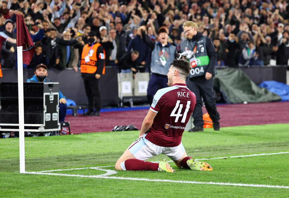 _miaclaydon's tweet photo. It’s West Ham’s first European knockout game in 41 years at home tomorrow night. 

That’s no coincidence. 

If there’s one man that can take us all the way, it’s this guy. #41 https://t.co/DCD2oUxFmF