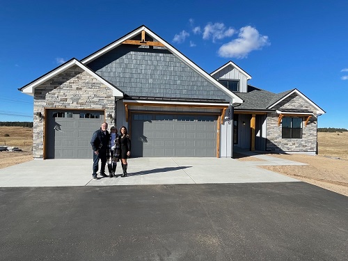 jshomesinc's tweet photo. Welcome home Carroll family! - 

We are so happy to finish a Huron plan home for Diane and Gene Carroll in... - https://t.co/4s2OWkO6VU https://t.co/Ykg4RXXXBA