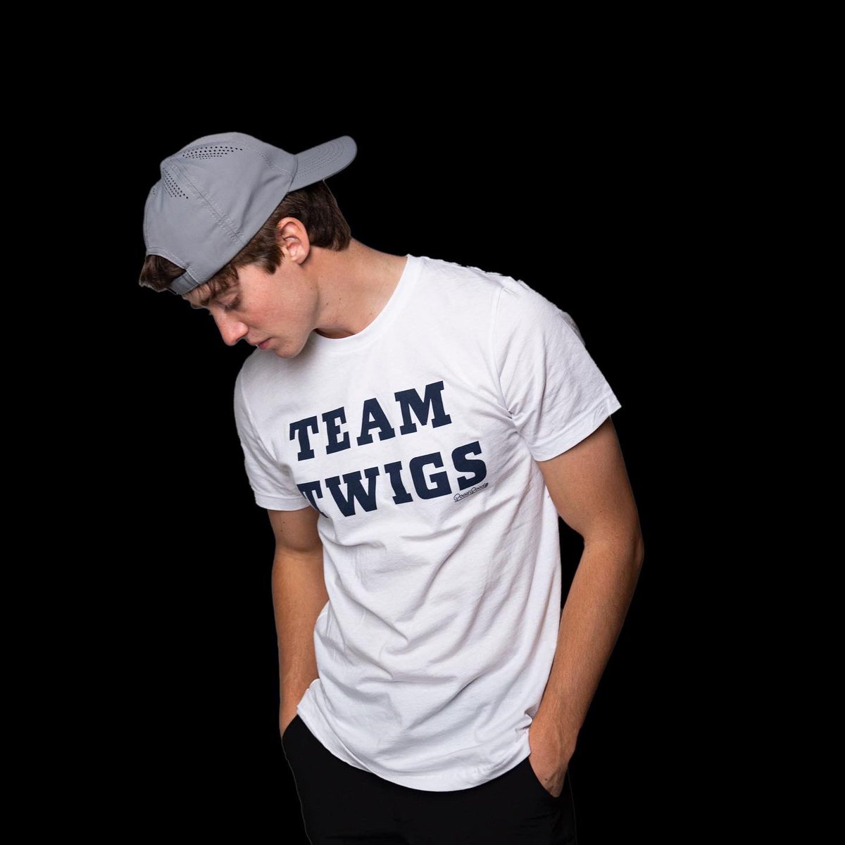 goodgood_golf's tweet photo. The Teams are set, the collection is live, and now it’s time to rep your squad. Show us which team you’re supporting for a chance to get featured in our Instagram feed! https://t.co/E4Chsp8IZH
