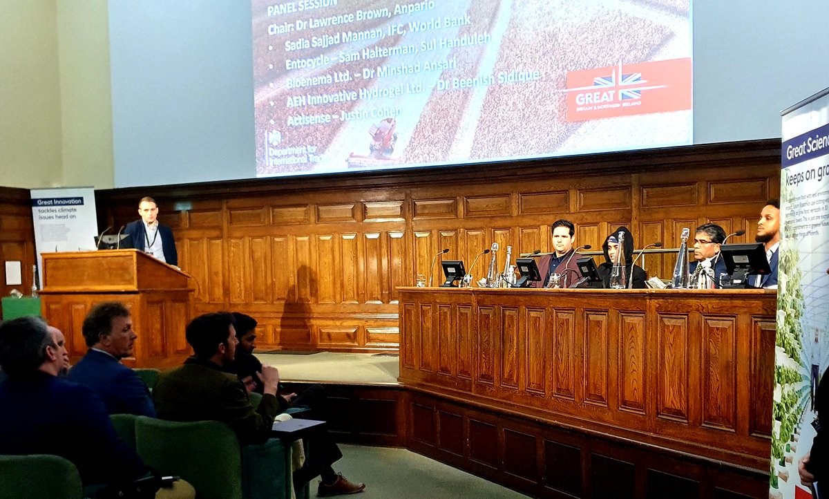 Dr Lawrence Brown hosts a panel on Game Changing Appropriate Technologies for Emerging Markets at #GCTA22 #agritech #innovation #biopesticides #hydrogel #insects @tradegovuk