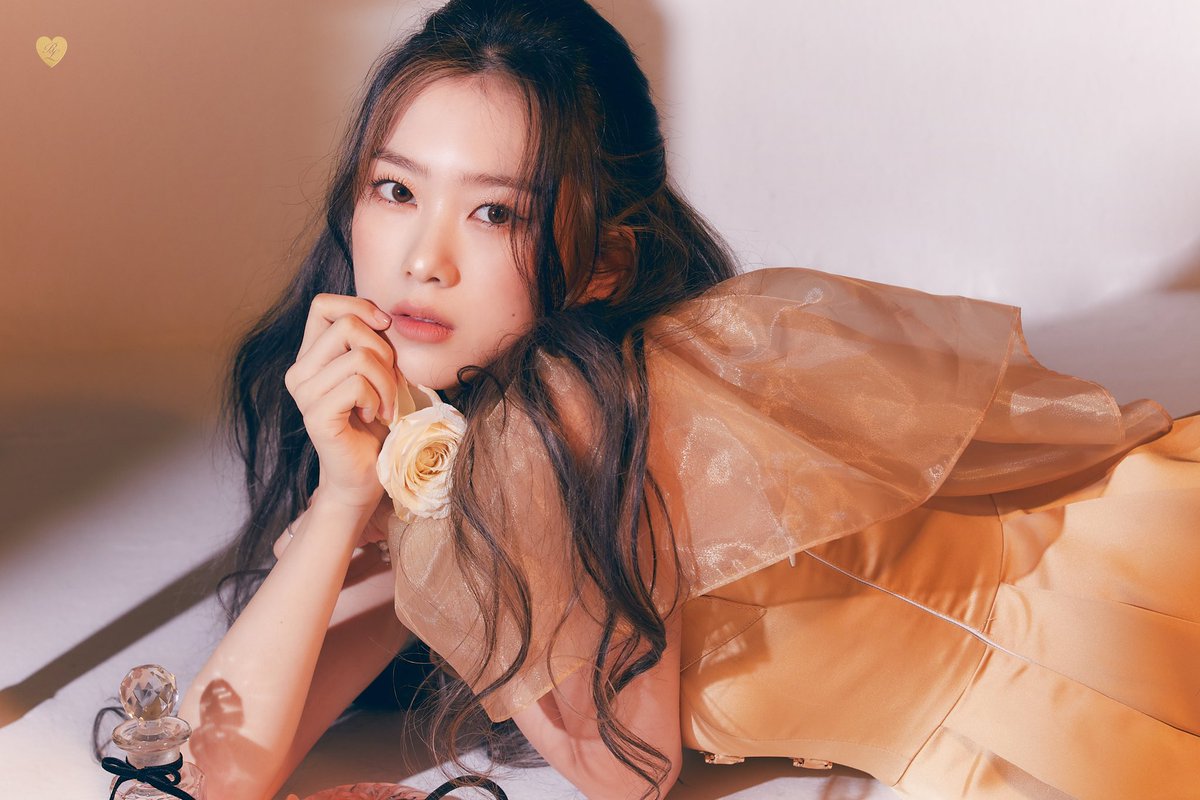 8_OHMYGIRL's tweet photo. 𝑶𝑯 𝑴𝒀 𝑮𝑰𝑹𝑳 2𝑵𝑫 𝑨𝑳𝑩𝑼𝑴 [𝑹𝒆𝒂𝒍 𝑳𝒐𝒗𝒆]

𝑭𝒓𝒖𝒊𝒕𝒚 𝑷𝒉𝒐𝒕𝒐𝒈𝒓𝒂𝒑𝒉𝒚 𝑰 🍇

#오마이걸 #𝑶𝑯𝑴𝒀𝑮𝑰𝑹𝑳 #𝑹𝒆𝒂𝒍𝑳𝒐𝒗𝒆
#지호 #𝑱𝒊𝒉𝒐

𝑪𝒐𝒎𝒊𝒏𝒈 𝑺𝒐𝒐𝒏
2022. 03. 28 𝑷𝑴 6 https://t.co/fS3Ucbq3on