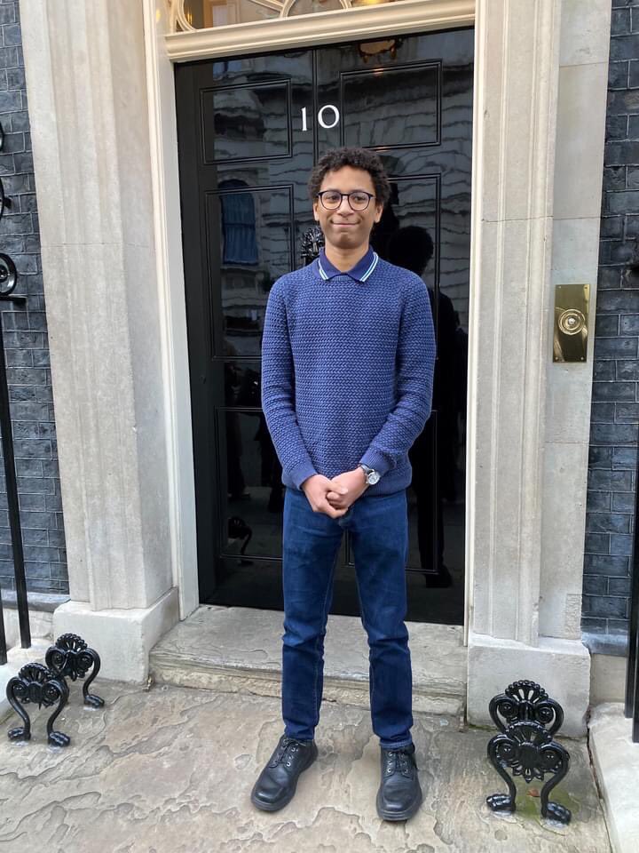 HGS6thForm's tweet photo. Last weekend Alex and his BiteBack team visited No. 10 Downing Street to talk to officials about their campaign to ensure every young person has access to healthy, nutritious food, no matter where they live. Well done Alex! #Service #BiteBack2030
https://t.co/D1FzOpgLDH https://t.co/GCtBIo9FLH