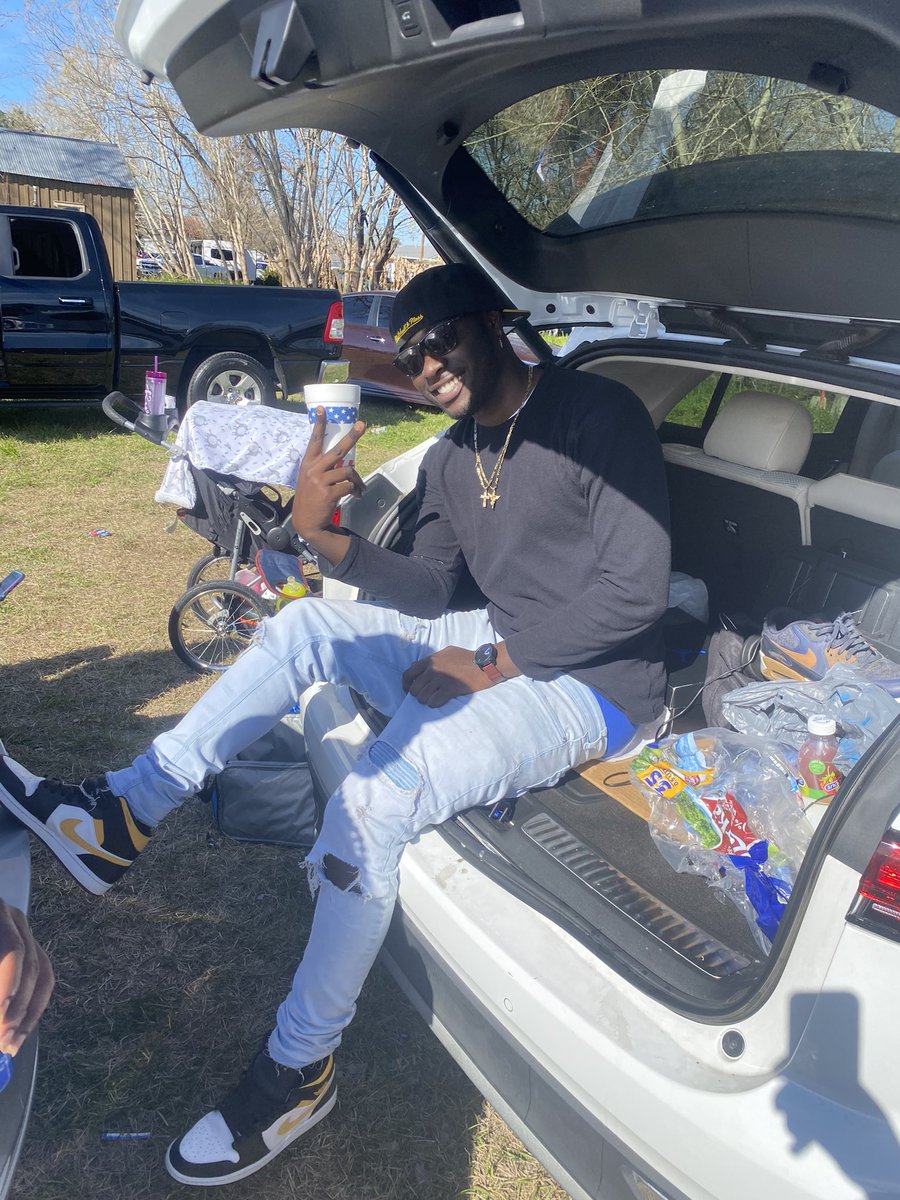 creep4x's tweet photo. After all these years, I can finally say I feel like this will be my best year. Thank God for letting me see another one🛐..#happybirthdaytome2️⃣4️⃣ https://t.co/m6ECdk5m1A