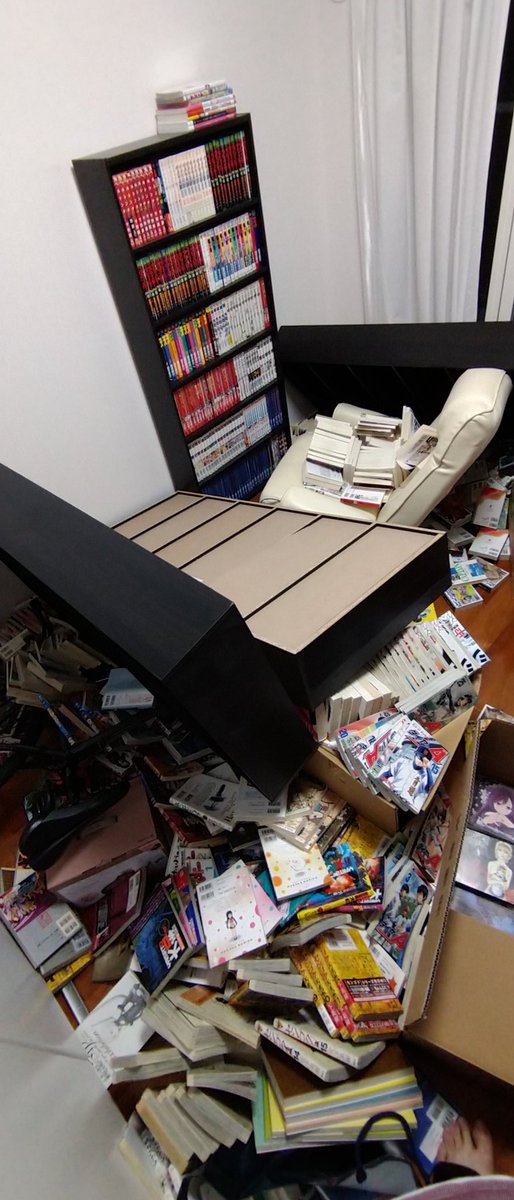 地震やべー
皆さん大丈夫ですか?
片付け面倒くさ過ぎて泣きたい