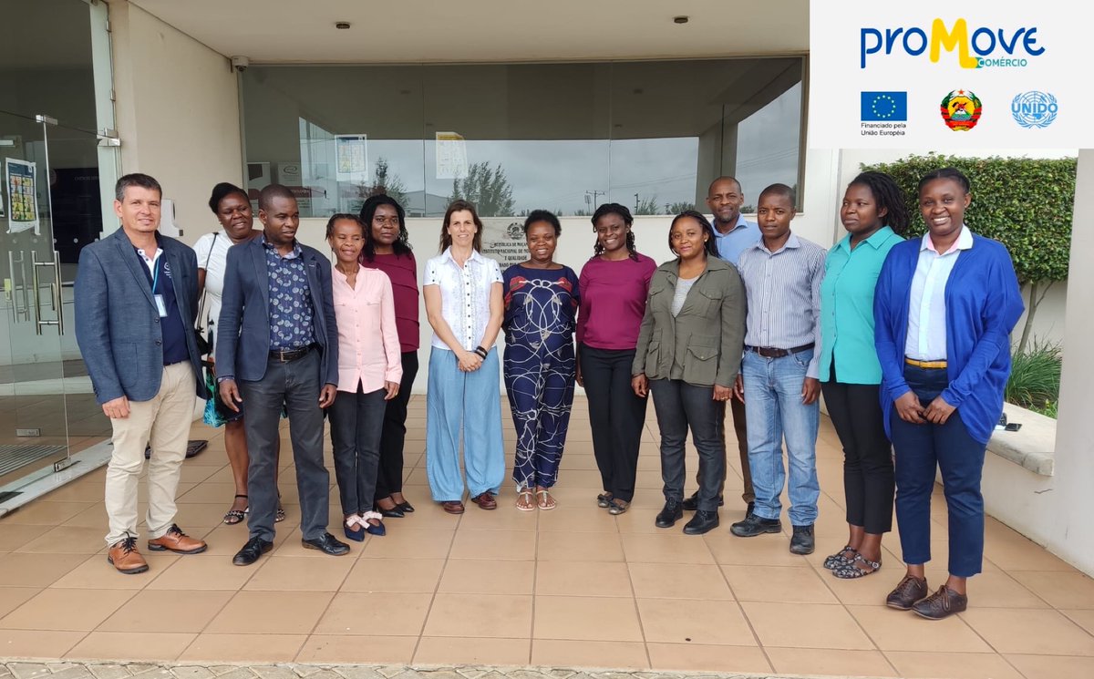 promovecomercio's tweet photo. Terminou hoje (16.03) a Formação de Formadores e Auditores em Normas #HACCP e #ISO_22000
Durante 05 dias, 12 técnicos do #INNOQ foram dotados de ferramentas técnicas nas componentes de formação e auditoria da metodologia HACCP e interpretação dos requisitos da norma ISO 22000 https://t.co/GzlyDruqtc
