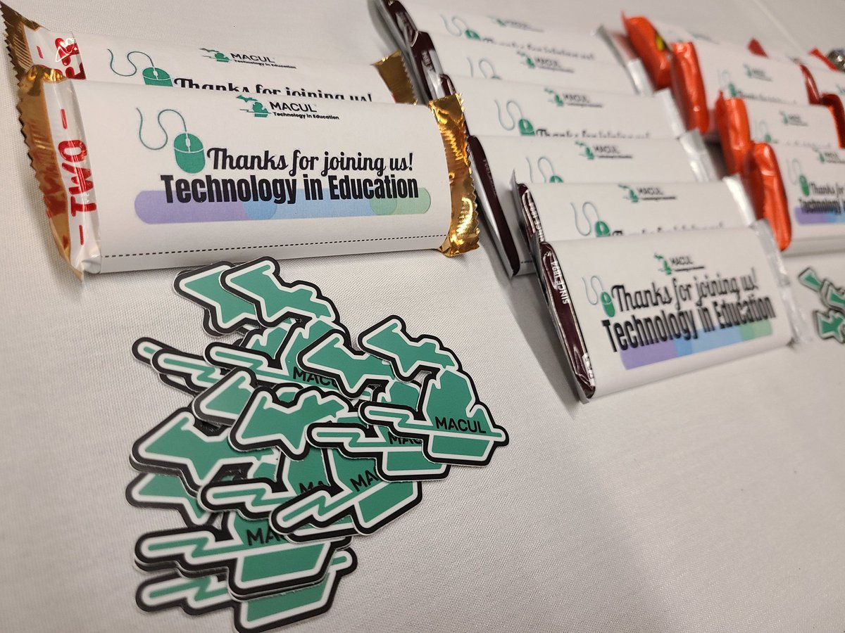 MelissaKempski's tweet photo. Moving from Surviving to Thriving in an awesome pre-conference workshop with #EdinTech Learning Area #macul22 https://t.co/xplFAAxryv