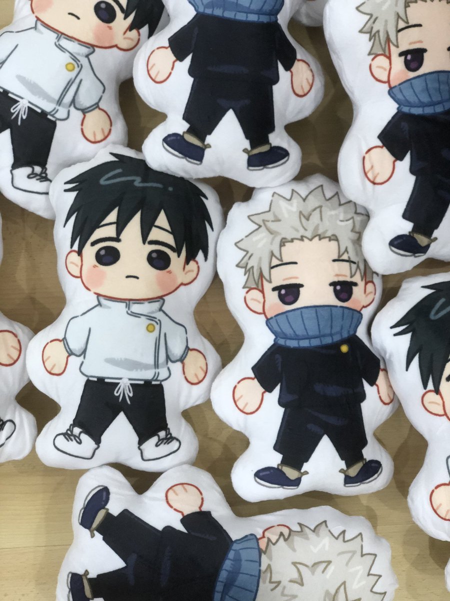 imceileen's tweet photo. Jujutsu Kaisen 0 
⭐️Fanmerch⭐️

Bring your favorite character to the movie with you! Be it a small keychain or a hug pillow 💕

Ready to order now on:
https://t.co/YvQI93P99b https://t.co/JX1jTAvWHy