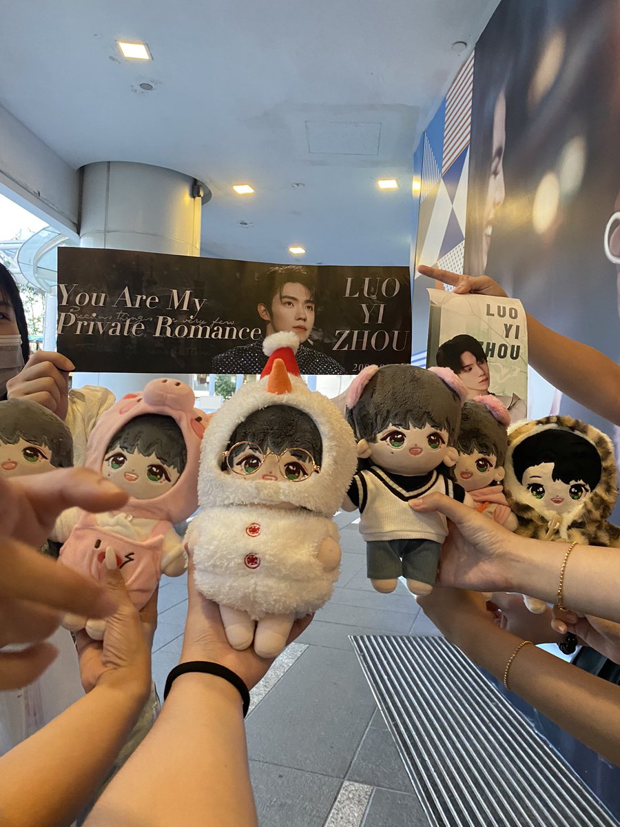 宝贝生日快乐～💚 我们都爱你 ～

#罗一舟0316生日快乐 
#罗一舟二十有二所念皆如愿 
#罗一舟 #LuoYizhou