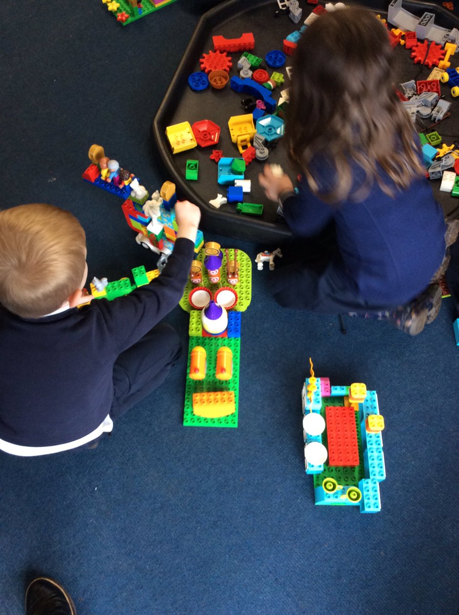 KilbarchanPS's tweet photo. Look at our amazing LEGO models from our Cargo Connect challenge. Primary 2/1 worked with a partner to create a bridge for our 6 bricks challenge. Followed by the ‘Let’s Innovate’ projection small groups. #STEMRen https://t.co/LP2Bu4bEN2