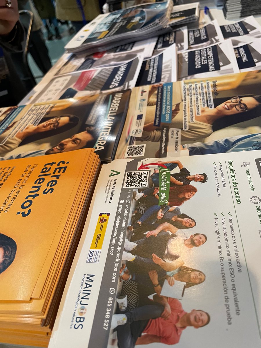 MainforEnglish's tweet photo. Hoy, nuestro equipo se ha trasladado a la Feria de #Empleo de Marbella, un punto de encuentro entre talento y #oportunidades laborales. Para nosotros es un placer formar a los profesionales que demandan las empresas.

Para más información, visita: https://t.co/vU1gdKVfDK https://t.co/puYXTl2S29