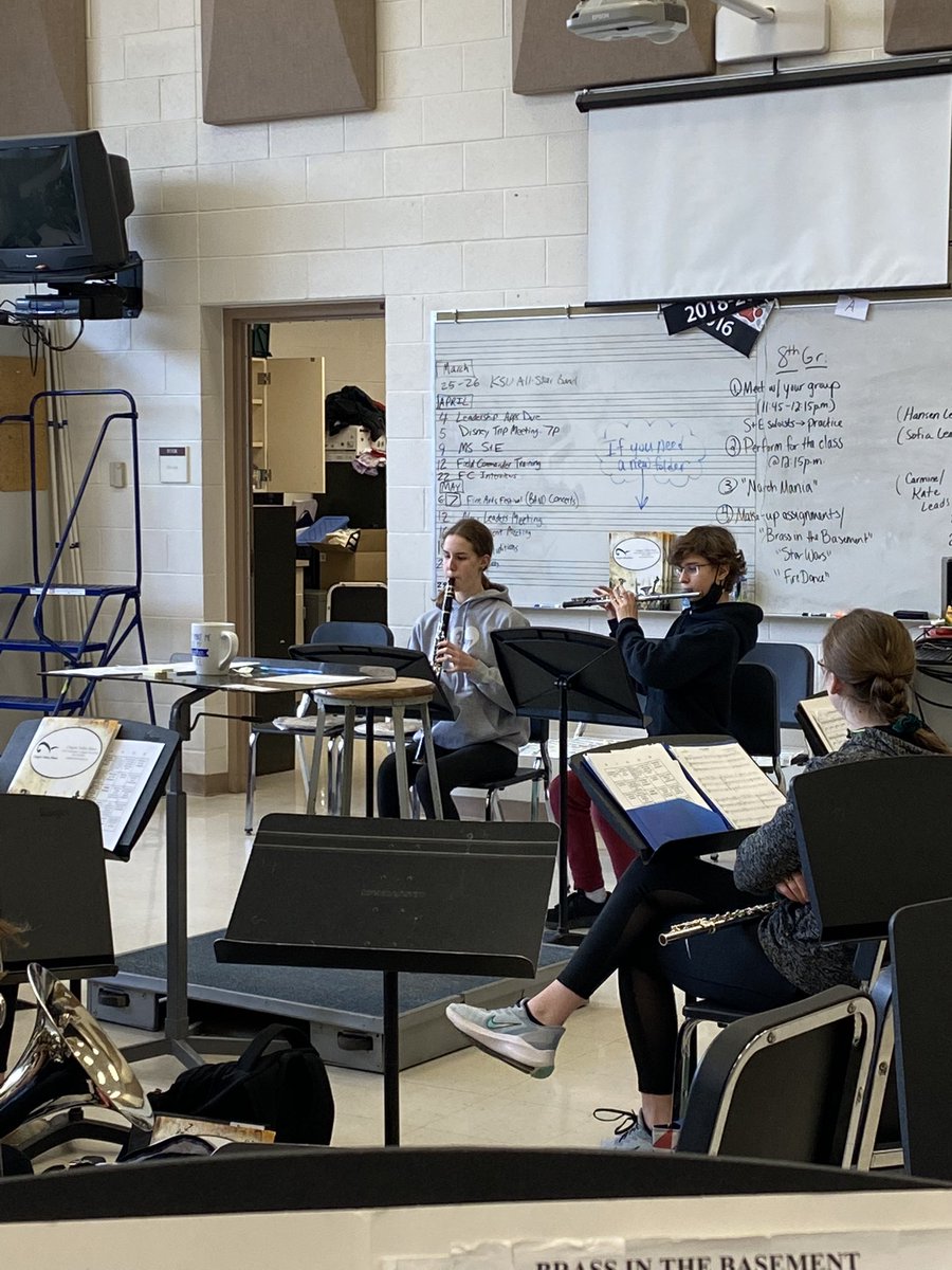CFEVSBand's tweet photo. The 8th grade band had some fun performing in chamber groups with one another yesterday! #cfevscourage @CFMusicLovers @Chagrin_Schools https://t.co/tP02OgaFYu