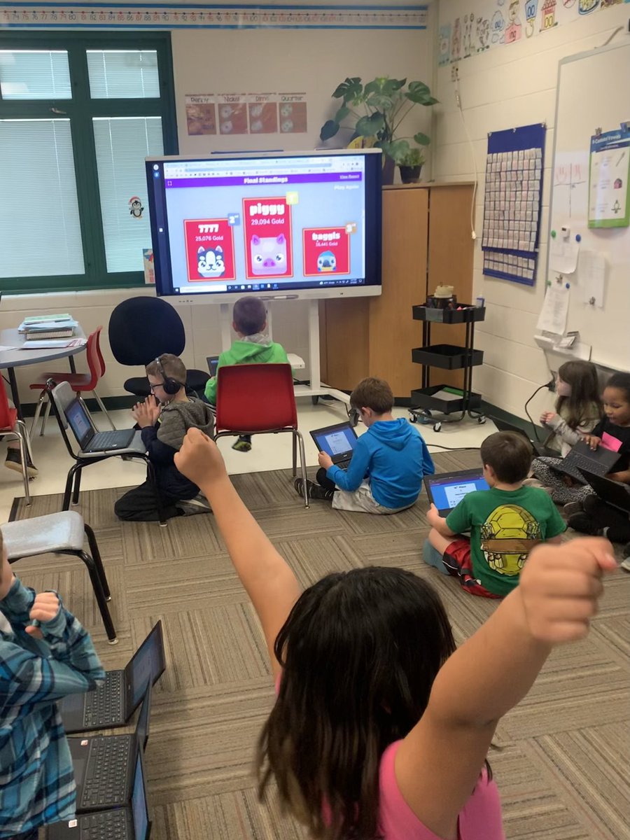 Katie Coomes tweet media