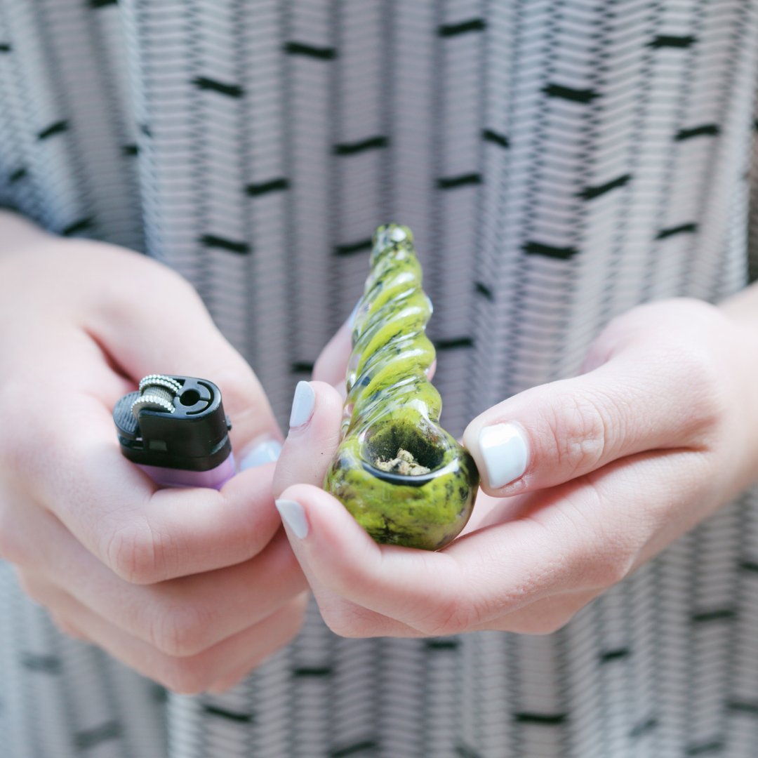 GreeneryMap's tweet image. Happy Monday! What are you lighting up today? 

#cannabis #cannabislife #cannbisculture #mmj #medicalmarijuana #ganja