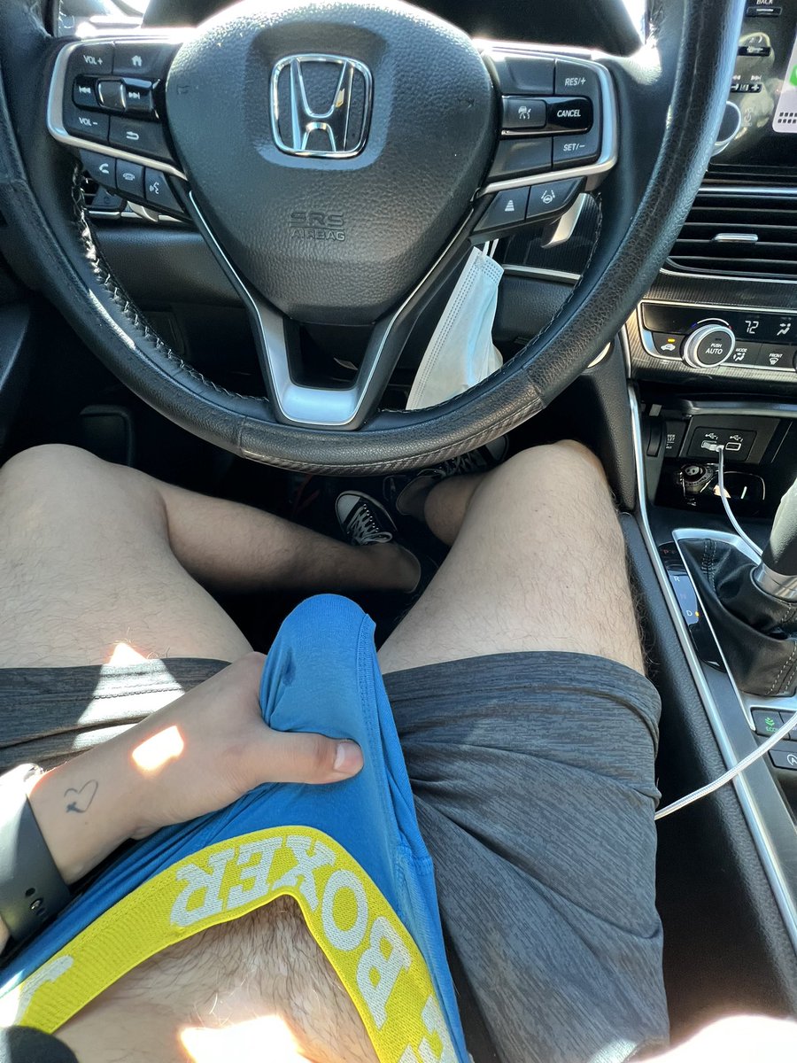 jayldrv's tweet image. driving to the gym got me hard 🤭 

#RT if you like car fun 😉