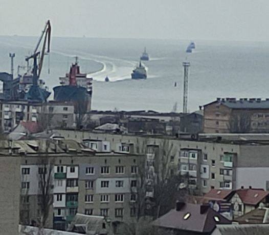 🇷🇺Корабли ВМФ России заходят в порт Бердянска
Запорожская область