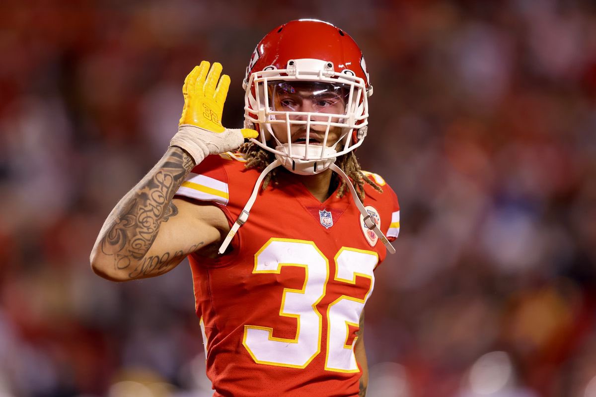 JeffSimonSports's tweet photo. Source: The Raiders are closing in on signing free agent safety Tyrann Mathieu to a 2-year deal. More details coming soon. #Raiders #Chiefs #NFLFreeAgency https://t.co/7MxpTHTtXf