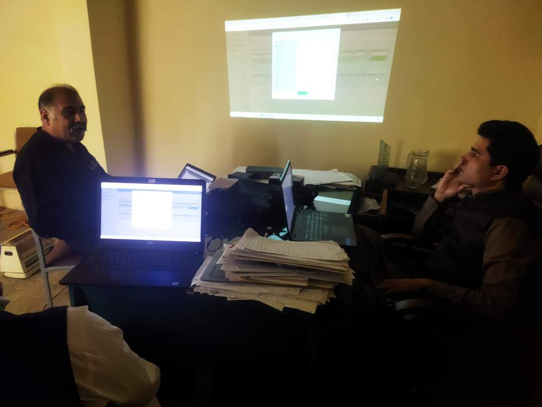 PEC_KP1's tweet photo. PEC working with the Govt for digitalization of Private &amp; Govt schools. 
@ShahramKTarakai 
@KPESED
@infokpgovt 
@Shafqat_Mahmood 
#PEC
#EducationalReforms https://t.co/VTkvC7Lrq0
