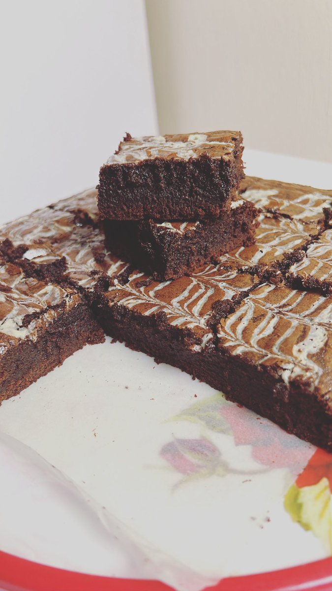 Mistybrowniess's tweet photo. Misty brownies
.
.
.Box of 2 N1000
.Box of 3 N1500
📍kaduna https://t.co/CBCvspXHO9
