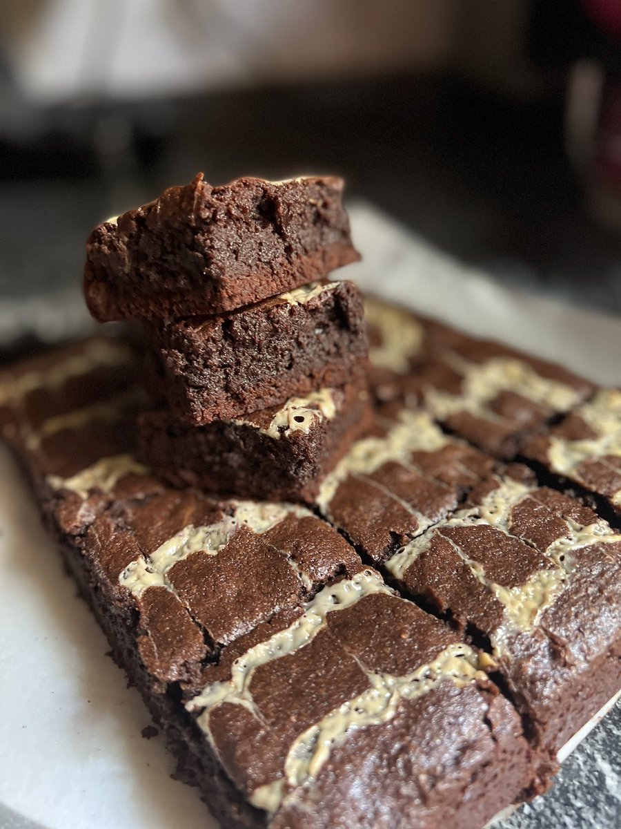 Mistybrowniess's tweet photo. Misty brownies
.
.
.Box of 2 N1000
.Box of 3 N1500
📍kaduna https://t.co/CBCvspXHO9