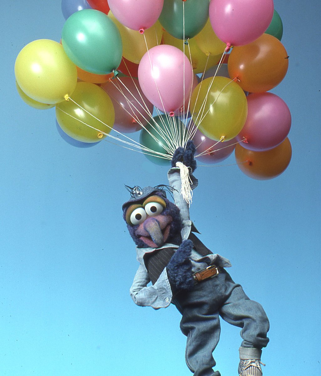 TheMuppets's tweet photo. Hang on tight! A new week has popped in! 🎈 https://t.co/lP3wvX6Tep