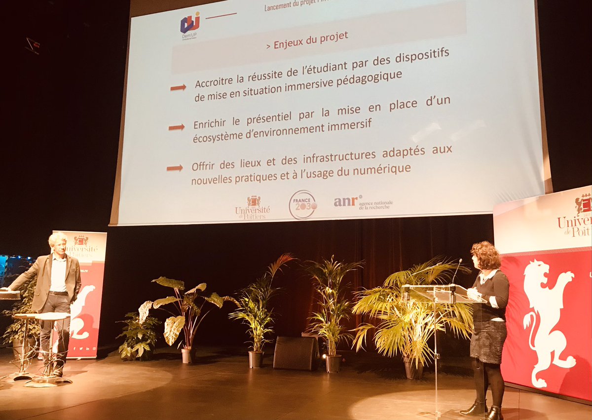 McMissir's tweet photo. 🙌 Nous sommes les heureux partenaires de #DemUp porté par l’@UnivPoitiers @virginie_laval : nous développerons ensemble une classe immersive pour former les enseignants grâce à la réalité virtuelle. @reseau_canope @rvanoudheusden #VR #metaverse https://t.co/LH8TsXRE8f