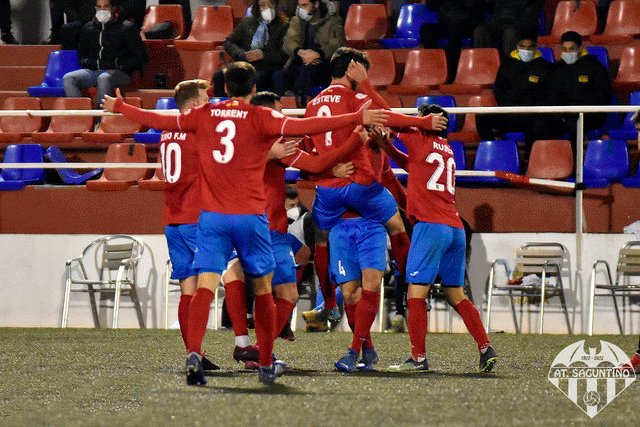 AtcoSaguntino's tweet photo. ⚔️ Este equipo es una 𝗳𝗮𝗺𝗶𝗹𝗶𝗮 y no se ha cansado de demostrarlo.

🔜 Confianza plena en este gran grupo de jugadores que defienden 𝗻𝘂𝗲𝘀𝘁𝗿𝗼 𝗲𝘀𝗰𝘂𝗱𝗼 𝗰𝗲𝗻𝘁𝗲𝗻𝗮𝗿𝗶𝗼.

👀 ¡𝙉𝙊 𝙣𝙤𝙨 𝙫𝙖𝙢𝙤𝙨 𝙖 𝙧𝙚𝙣𝙙𝙞𝙧! https://t.co/GjgwHqzBbS