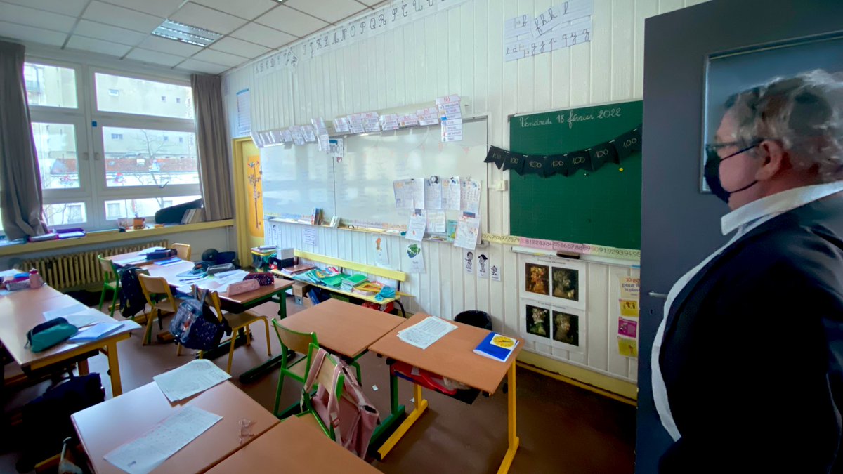 AnouchToranian's tweet photo. 🔸 Élue de terrain à #Paris15 🔸
Visite de l’Ecole #FelixFaure avec son directeur Jacques Tisserand.
Une école au cœur de notre arrondt, un directeur engagé et toute une équipe au service des enfants et des parents.
Bravo a leur formidable travail ! https://t.co/m3YXQ4uHpE