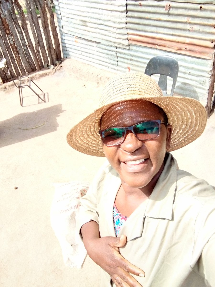 Working hard mo letsatsing ko morakeng go monate💃💃🌹🌹