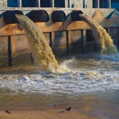 iwfc_water's tweet photo. We would like a better and bright future for our world.Many people suffer from this polluted water in many different parts of the world.Lets act now. https://t.co/L2dyAop87F