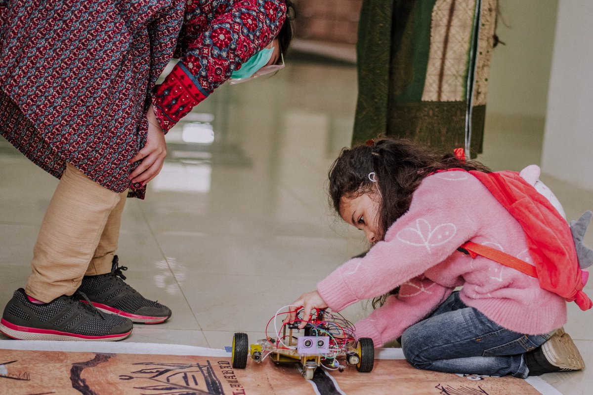 learnobots's tweet photo. A sneak peek into LearnOBot's Robotics &amp; STEAM Weekend Camp. (Post 1 of 2)
.
.
.
.
.
#LearnOBots #WeekendCamp #DIY #STEM #STEAM #StemEducation #SteamEducation #Science #Technology #Engineering #Mathematics #Programming #Robotics #Innovation #21stCenturyEducation https://t.co/nrygmUUGzO