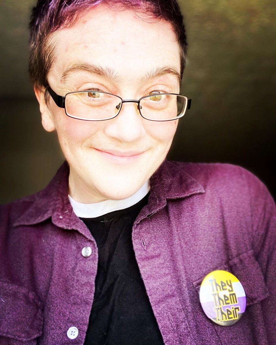 JetDarklore's tweet photo. Today is my first day at my new job!! No stream today but I’m gonna try for tomorrow as long as I’m not too tired. Wish me luck!! #twitchstreamer #twitchaffiliate #nonbinarystreamer #nonbinaryrepresentation https://t.co/URr1OgQbLK