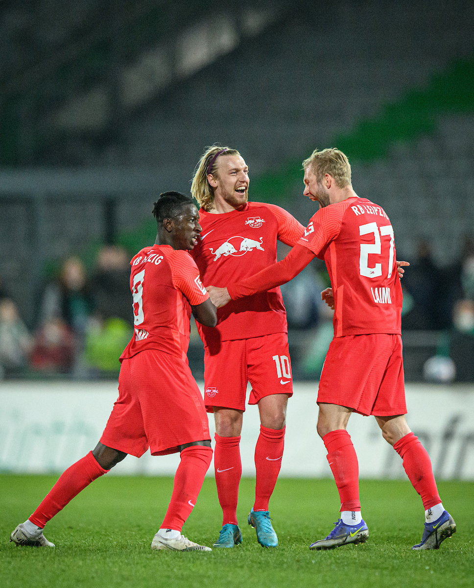 RBLeipzig_EN's tweet photo. 6️⃣ goals
6️⃣ different goalscorers
Which one was your favourite? 🤔
🔴⚪ #WeAreLeipzig #SGFRBL https://t.co/GAERRuMwyw