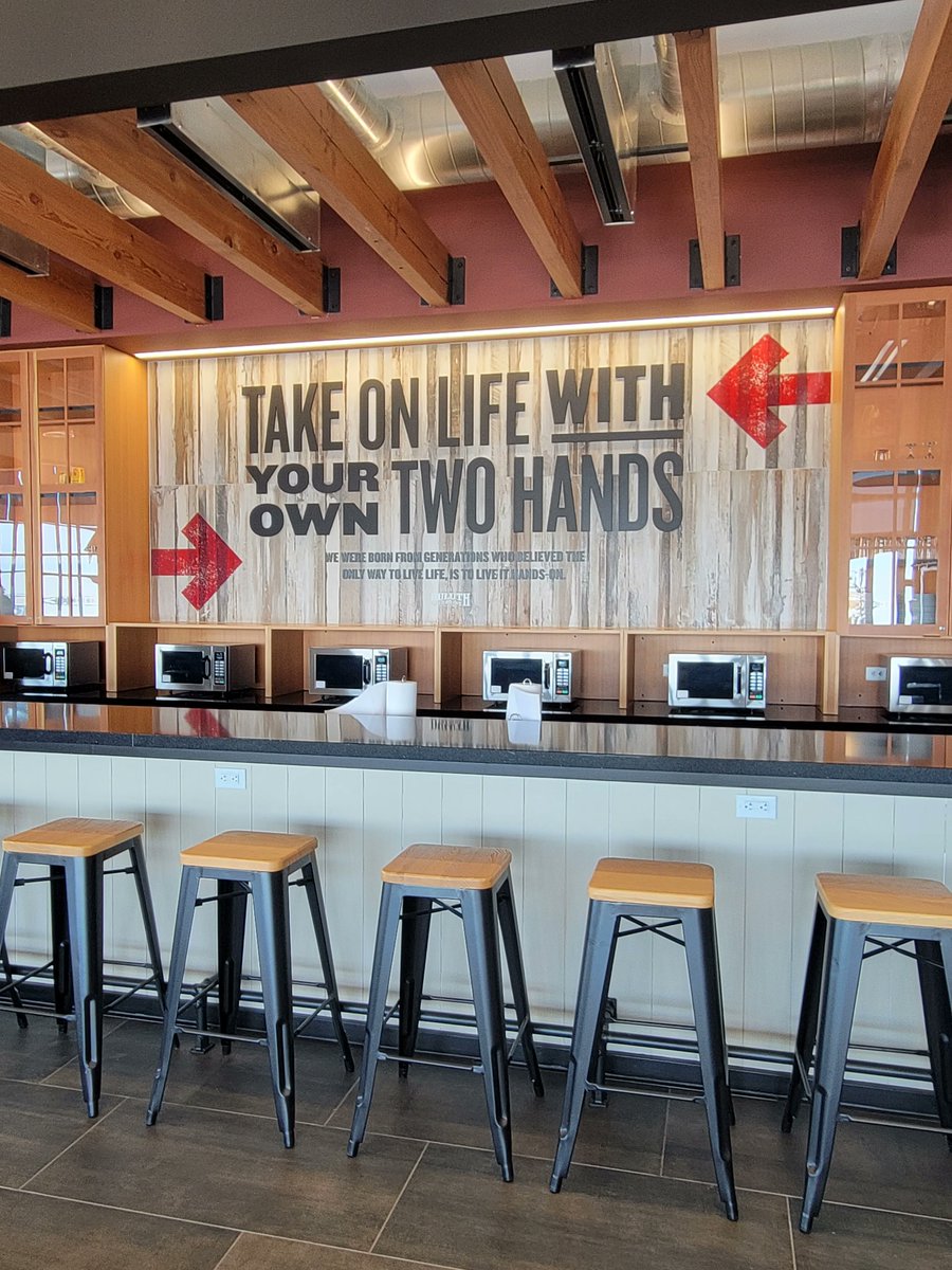 Livewithlindsey's tweet photo. Our Field Ops. team installed this interior project last week and we are stoked with how it turned out!  #makesignsnotwar #duluthtrading https://t.co/vFMEmWkbwG