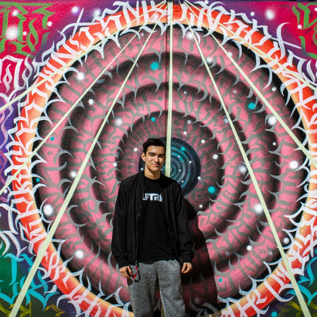 AFTRFX's tweet photo. Been a while since I posted something with me in it 😎 BTW WHOS READY FOR SOME NEW MUSIC!? 🔥🥳
#DJ #Producer #EDM #Music #progressivehouse #bigroom #dubstep #AFTRFX https://t.co/91M6e6uJ5T