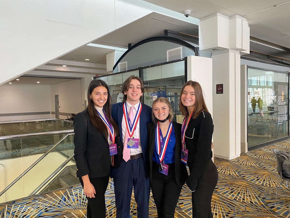 That’s a wrap on DECA state competition 2022!! Congratulations to all our employees who competed over the weekend🙌 Salem DECA, out✌️