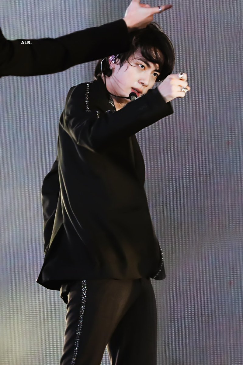 ALittleBraver92's tweet photo. 220312 #방탄소년단진 #김석진 #석진 #진 #BTSJIN #JIN @BTS_twt https://t.co/RSPSivEcyi