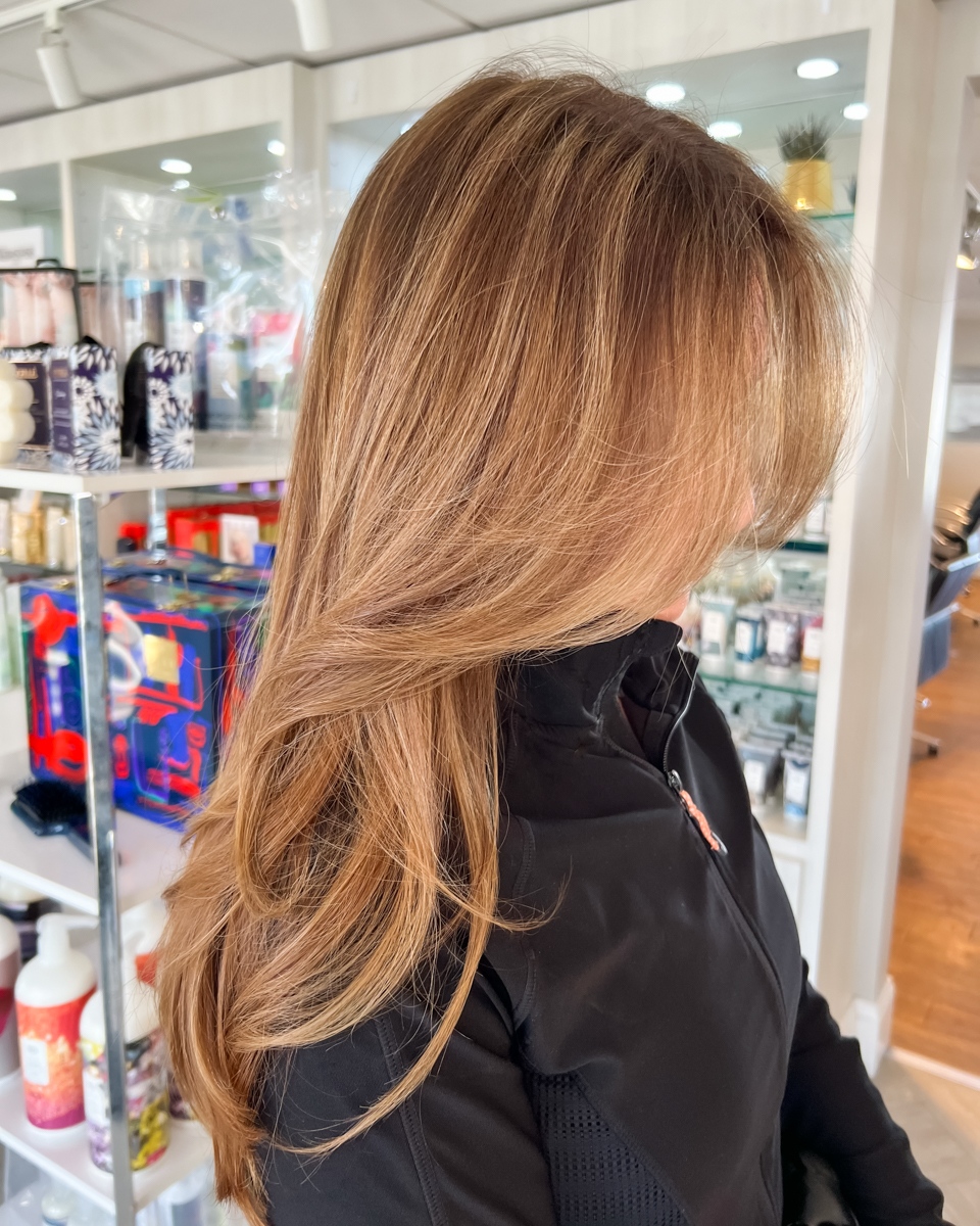 Interlocks's tweet photo. The 90s are back, and we're here for the big, voluminous, legendary blowouts! 👏😍

Color retouch, partial foil, toner, cut + style by Master Stylist Katie R. #interlockssalon https://t.co/60p3dpVw0e