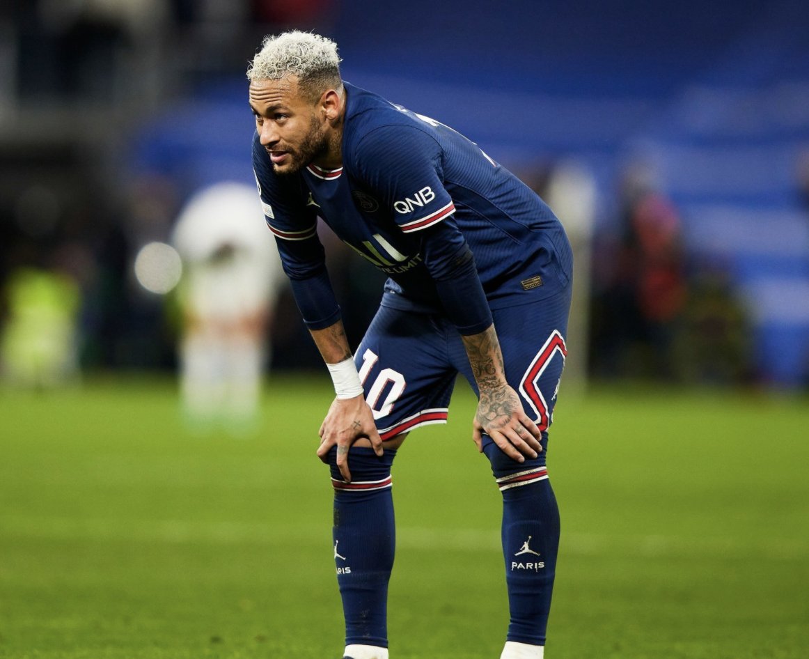 DeadlineDayLive's tweet photo. 🚨 Neymar wants to leave PSG. Getting booed by his own fans yesterday was the last straw for the Brazilian.

(Source: @AndiOnrubia) https://t.co/p3rEpqRqI1