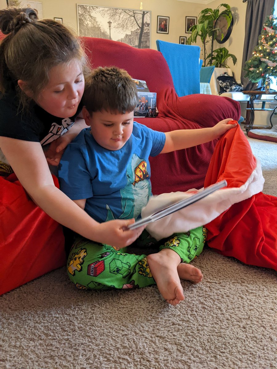 Debi V. Smith tweet media