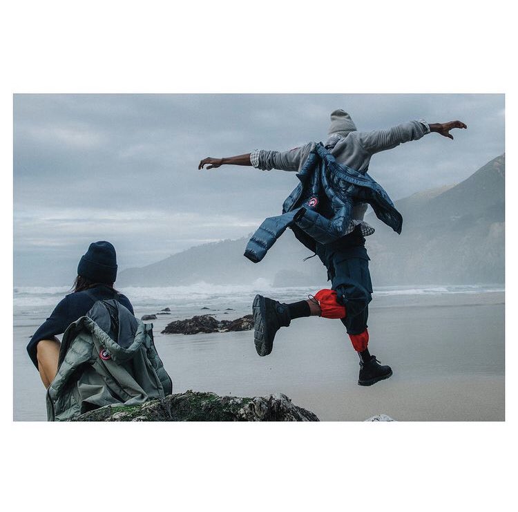 ColeSprousePeru's tweet photo. Campaña para Canada Goose tomadas por Cole Sprouse. Esta marca de ropa se compromete a ser sostenible y libre de pieles para finales de año. https://t.co/nJg3G8OTd5