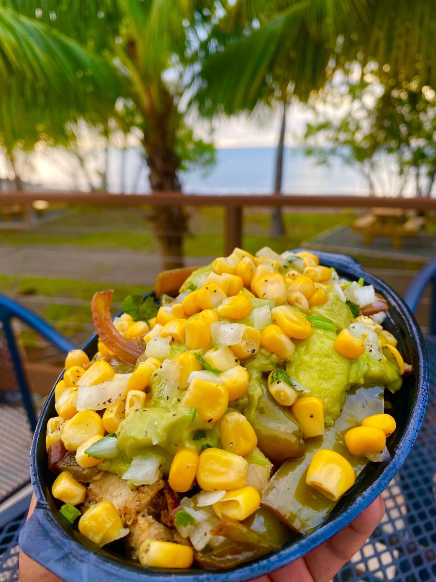 ¿Lunch break en la playa?😎 

Ordena tu selección favorita to-go o visítanos hasta las 9:00pm💚

Frente a la Universidad de Puerto Rico recinto de Mayagüez.

📱 Carry-out 939-865-6032
 🚗 Delivery <a href="/munchies_pr/">Munchies PR 📲🟠</a>