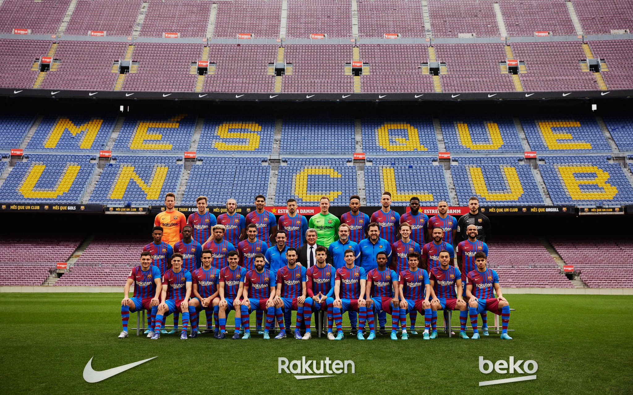 Barçawelt on Twitter "📸 Das offizielle Mannschaftsfoto des FC