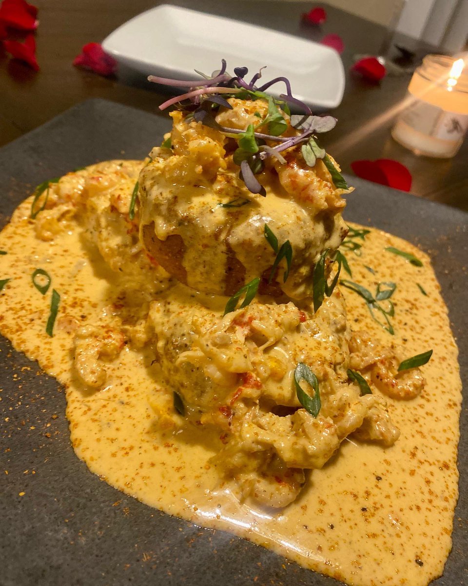 Arrowhead_Heff's tweet photo. Deep Fried GRITS w/ crawfish gravy 🔥 https://t.co/7lYXMCvnW7
