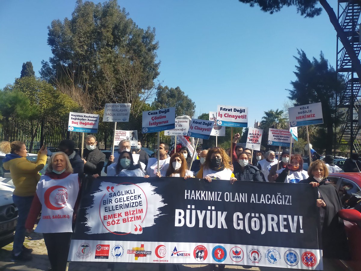 ttborgtr's tweet photo. 📍 İzmir

📢 #HaklarımızİçinGöREVdeyiz 
📢 #14MartTıpBayramı

👇
https://t.co/GjEuWgmlp4 https://t.co/IjyqsOxpKm